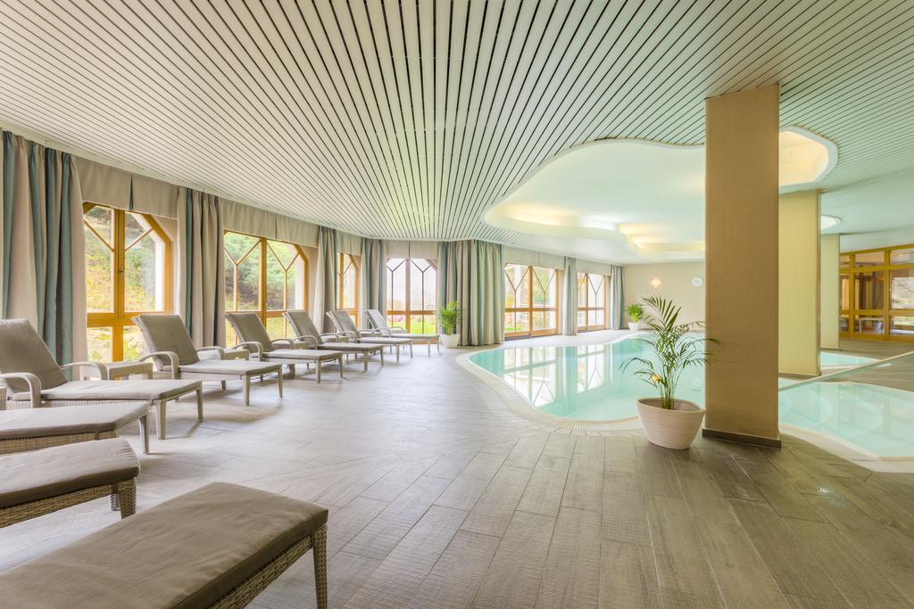 Kurhotel Leonardo Hoheneich ภายนอก รูปภาพ