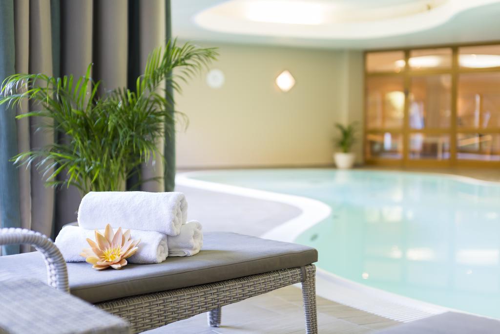 Kurhotel Leonardo Hoheneich ภายนอก รูปภาพ